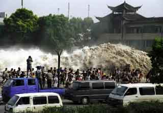 tsunami.jpg